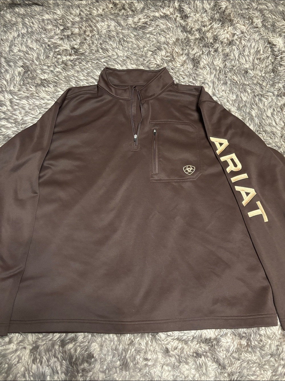 AriatTek Cold Series Men’s XL Brown 1/4 Zip Pullover with Gold Sleeve Branding